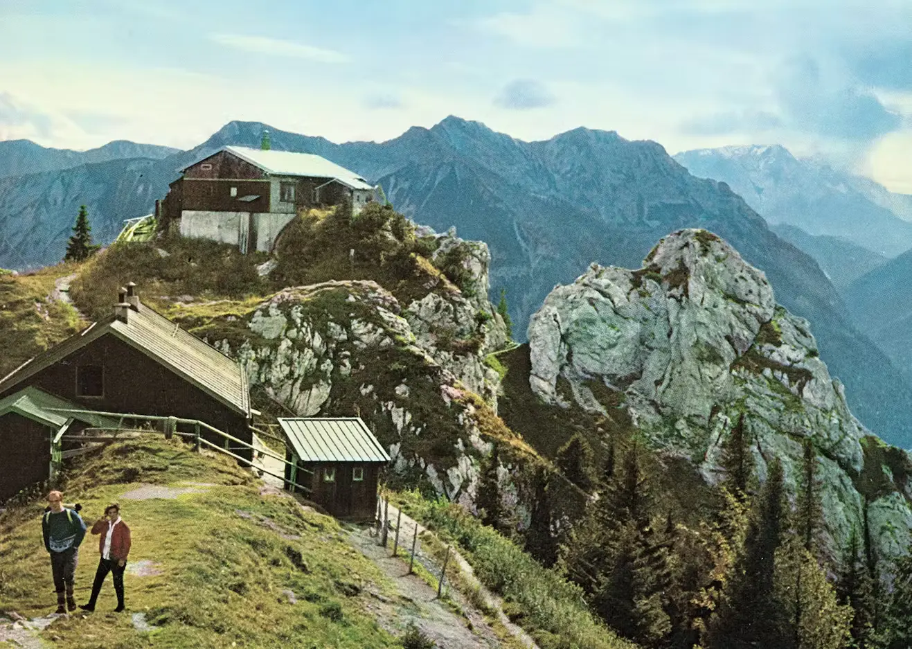 Bild Das August-Schuster-Haus in den Ammergauer Alpen