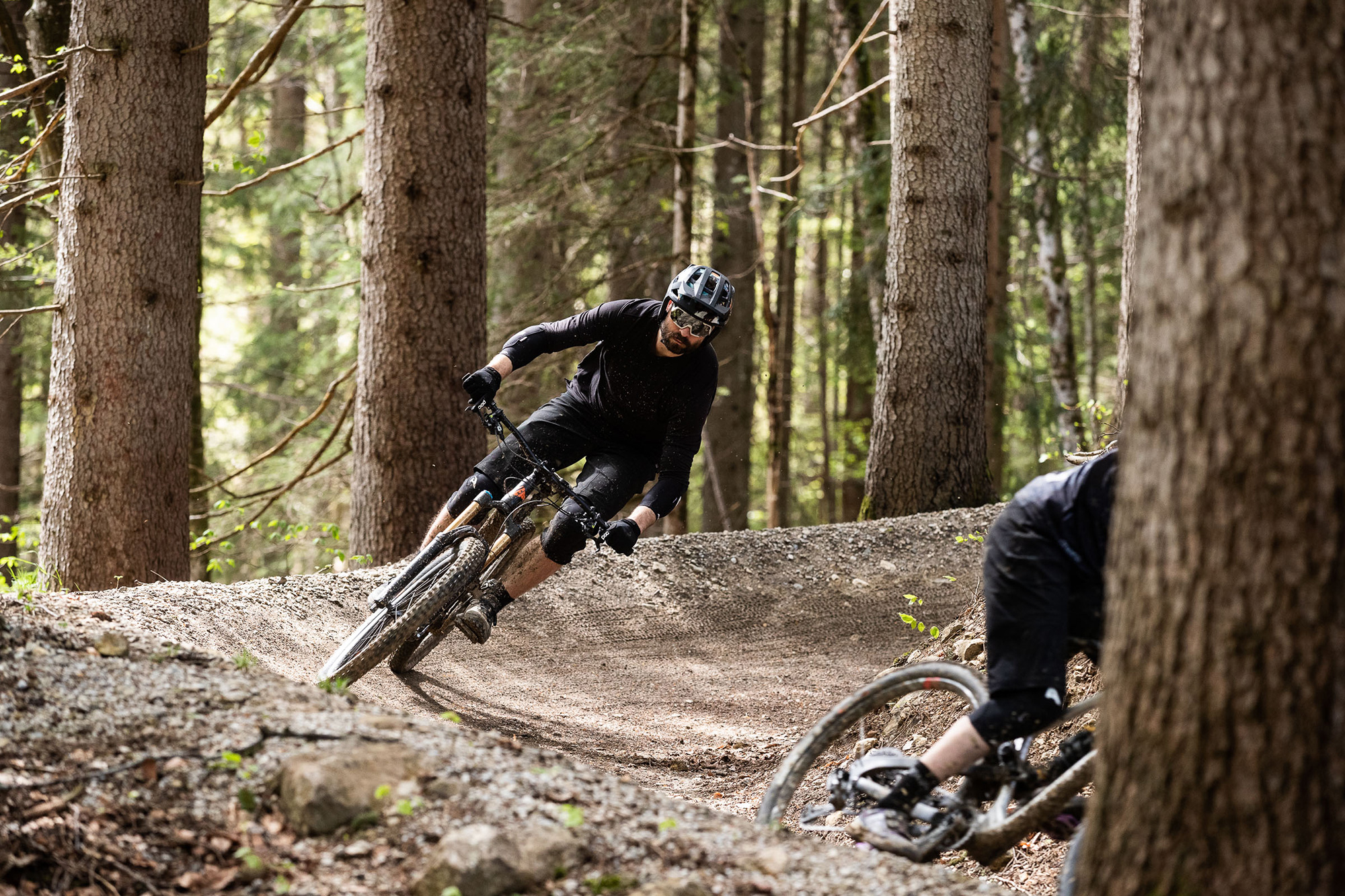 Mountain Biker mit Fahrradbrille