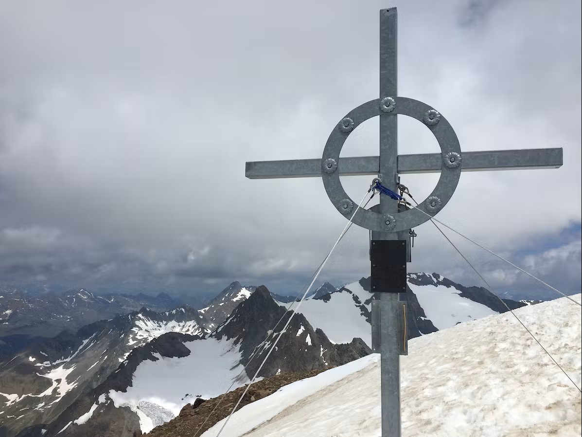 Bild Gipfelkreuz des Fluchtkogel