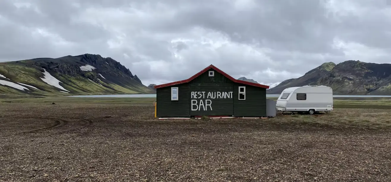 Bild Zelten in Alftavatn. Hier klappt es mit der Trekkingromantik.