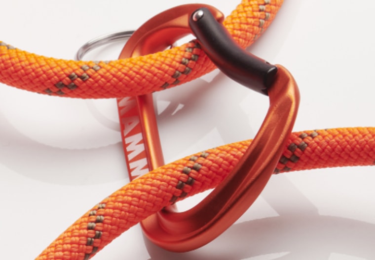 Seil in einem Karabiner