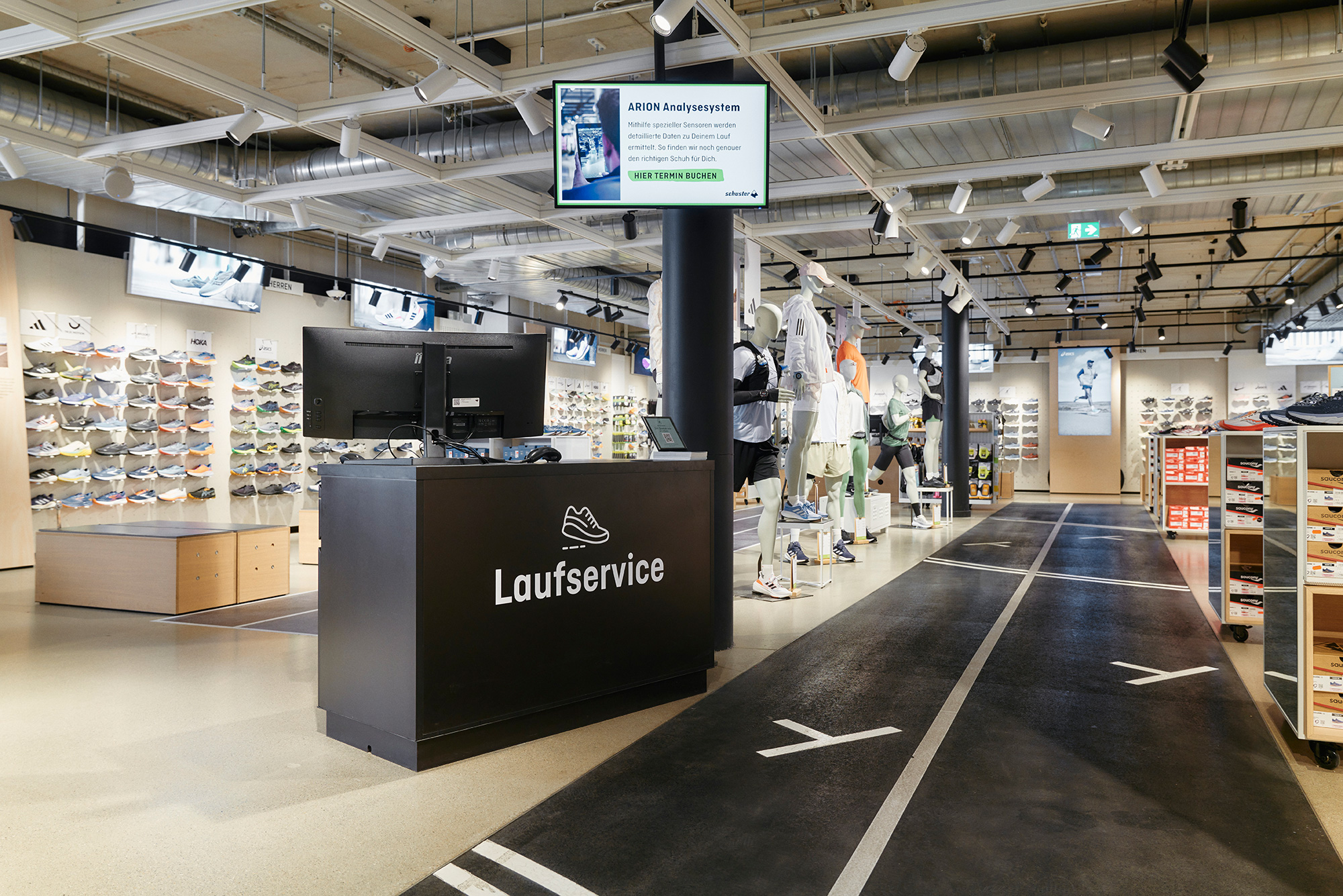 Bild Blick über die neue Laufschuhfläche