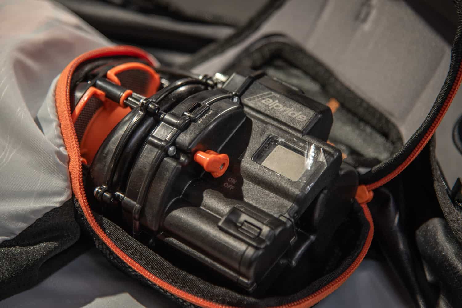 Bild Aufnahme des Alpride Lawinen-Airbag-Systems