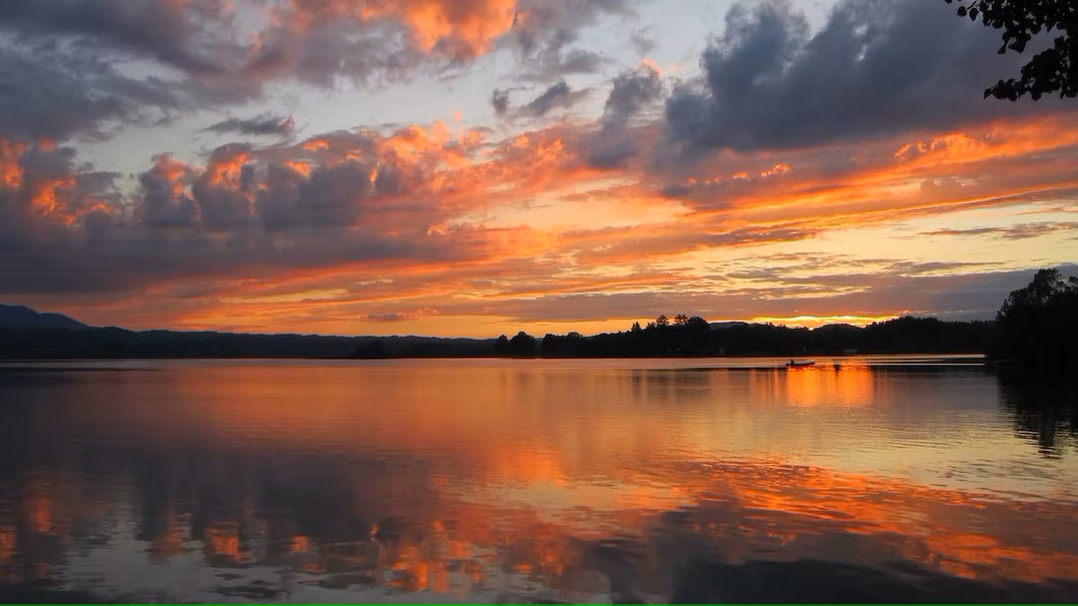 Bild Sonnenuntergang Stimmung am Staffelsee von der Insel Buchau aus