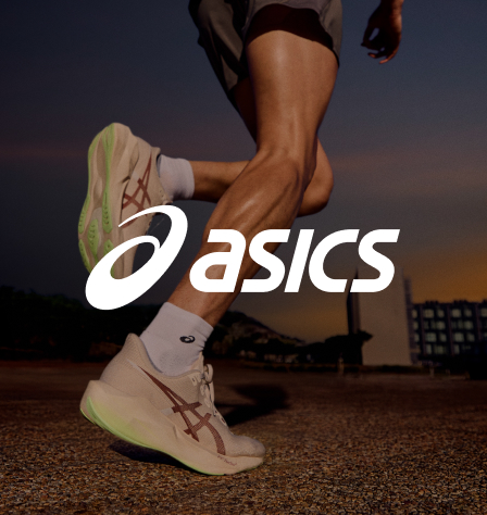 asics Novablast und asics Logo