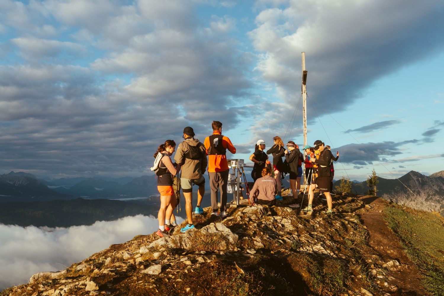 Schuster Community Trailrun am Gipfel