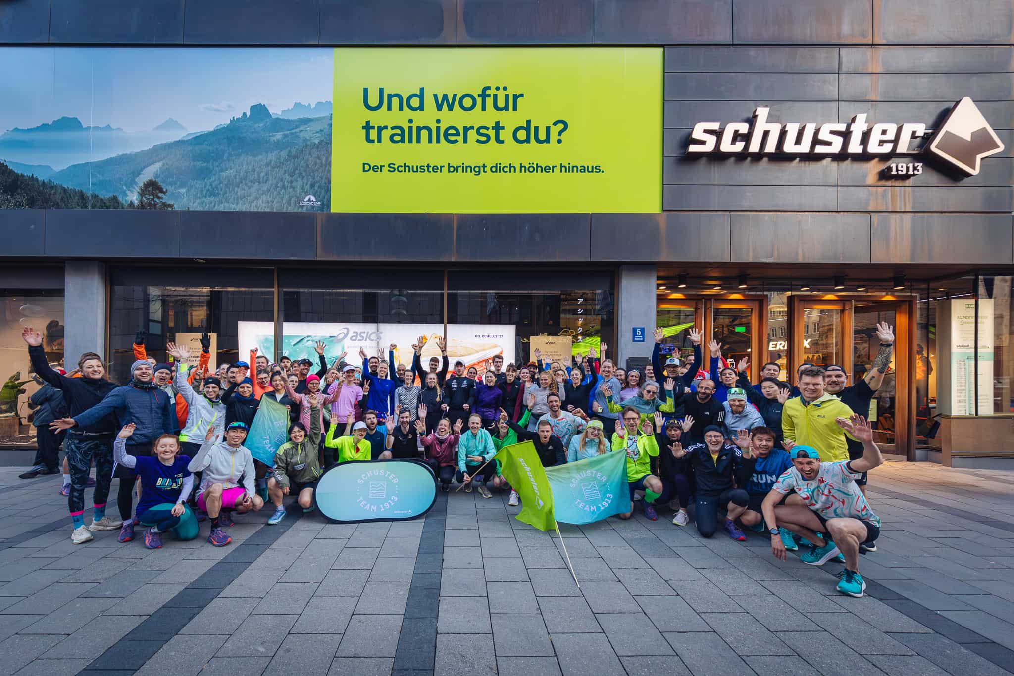 Bild Community Run mit asics & Pillar Performance