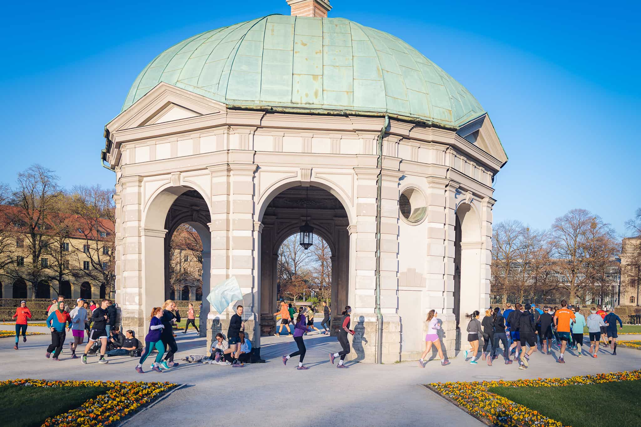 Bild Community Run mit asics & Pillar Performance