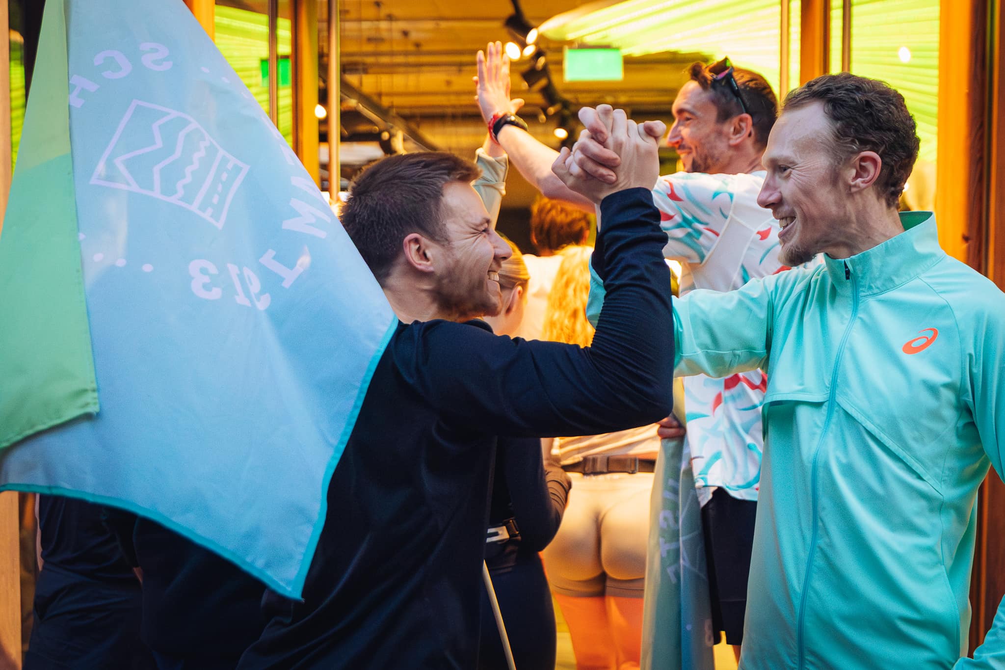 Bild Community Run mit asics & Pillar Performance