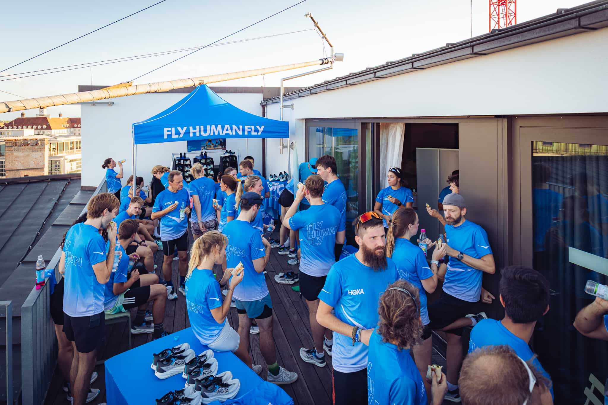 Community auf einer Dachterrasse