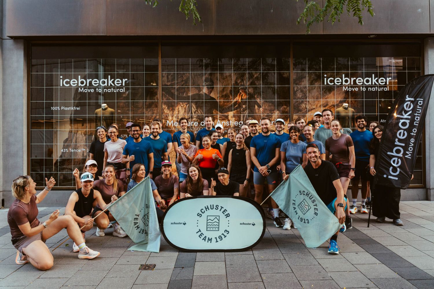 Schuster Community Gruppenbild