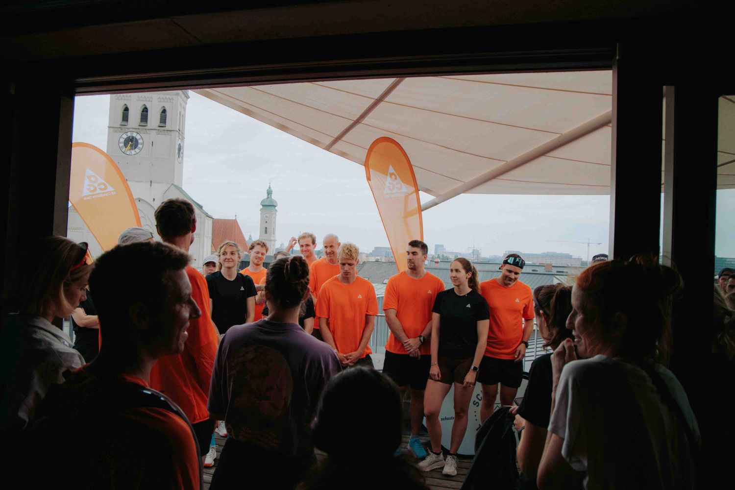 Community im Sporthaus Schuster