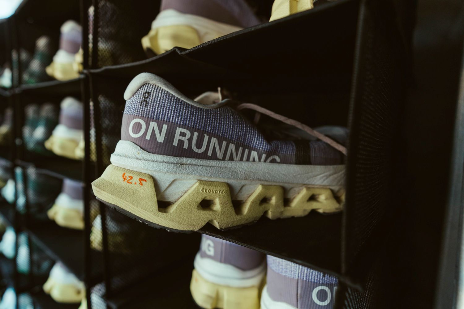 On Schuhe beim Community Run
