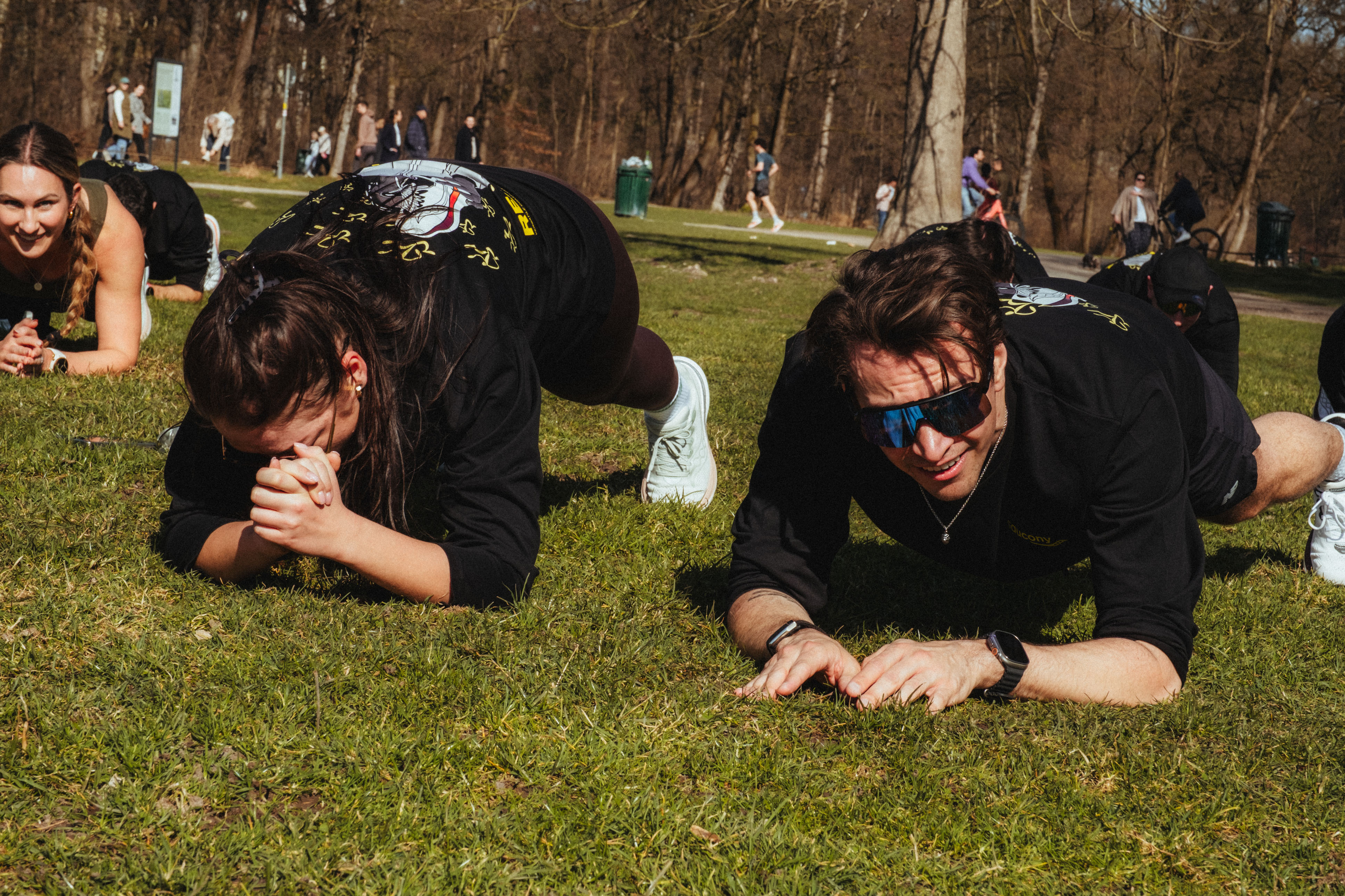 Dehnen beim Community Run