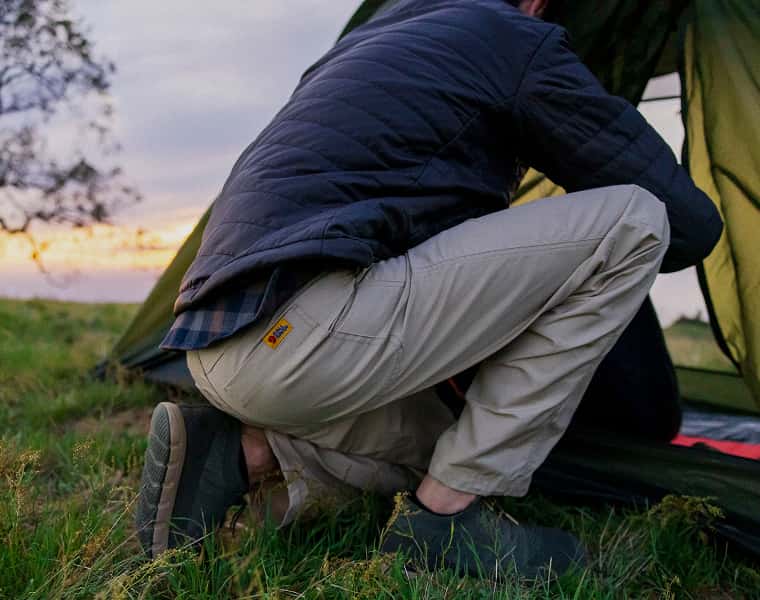 Mann mit Fjällräven Hose