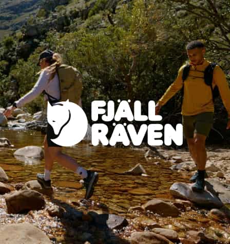 Zwei Personen mit Fjällräven Bekleidung
