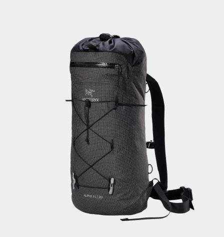 Schwarzer Hochtourenrucksack von Arcteryx