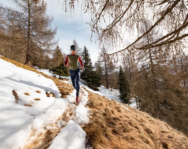 Person mit La Sportiva Trailrunningschuhen