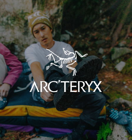Mann und Arcteryx Logo