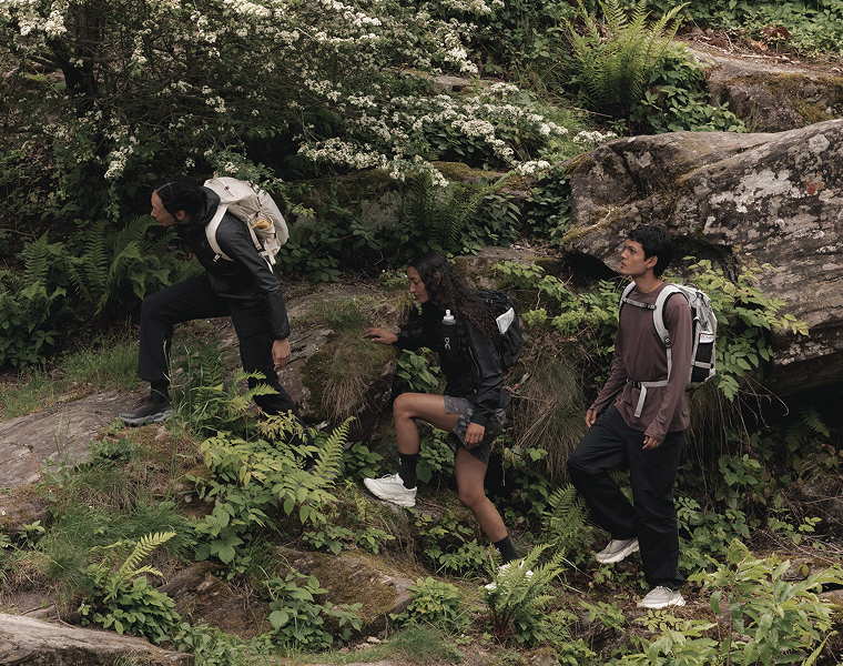 Gruppe Wanderer am Berg