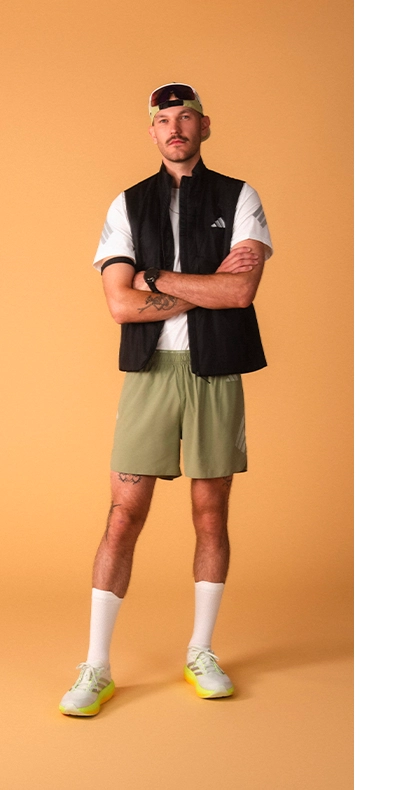 Läufer in adidas Outfit