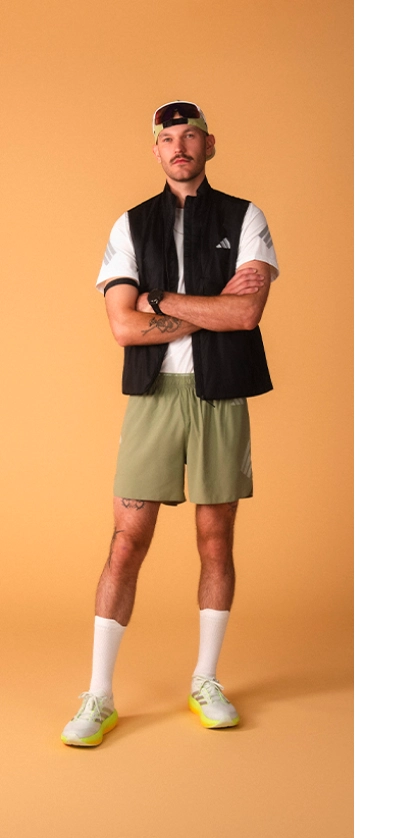 Läufer in adidas Outfit