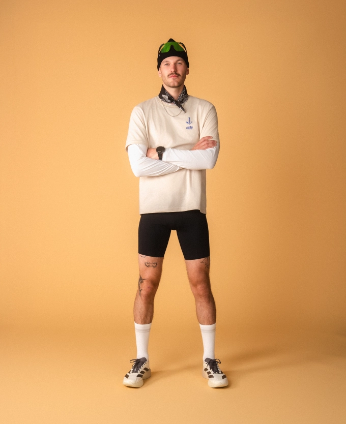 Mann in Running-Outfit
