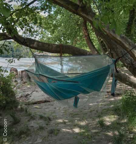 Hängematte zwischen Bäumen