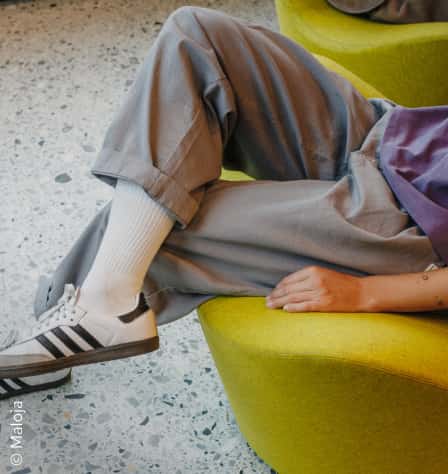 Nahaufnahme von Hose von Frau