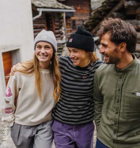 Freundesgruppe Arm in Arm