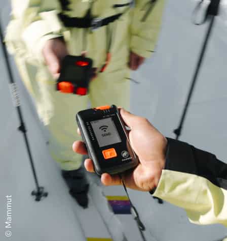 2 Leute beim LVS-Geräte Check