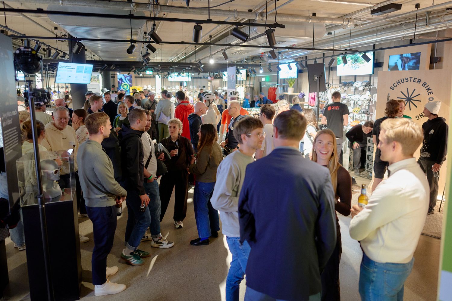 Bike Opening Event im Sporthaus Schuster