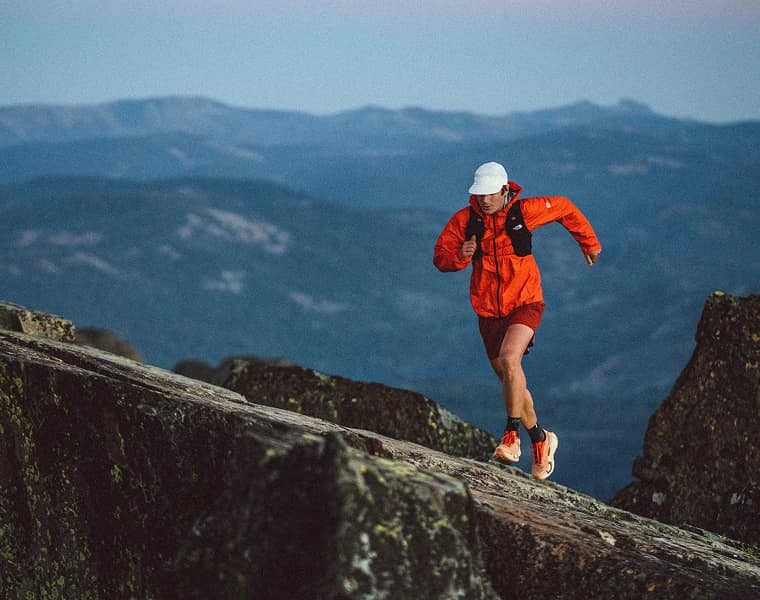 Trailrunner mit TNF Ausrüstung