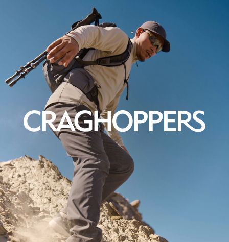 Person mit Craghoppers Bekleidung