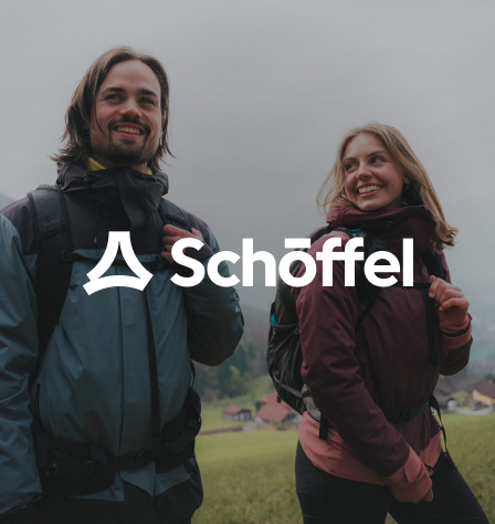 Personen beim Wandern und Schöffel Logo