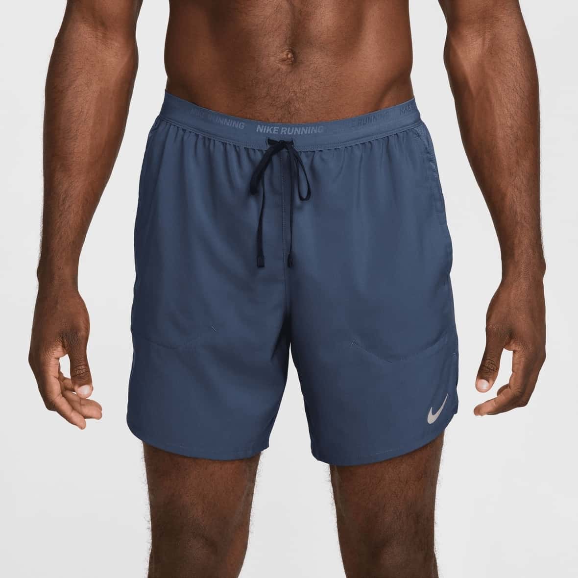 M NK Dri-Fit Stride 2in1 Short 7in Herren Laufshorts Blau_437__THUNDER BLUE/REFLECTIVE SILV | M