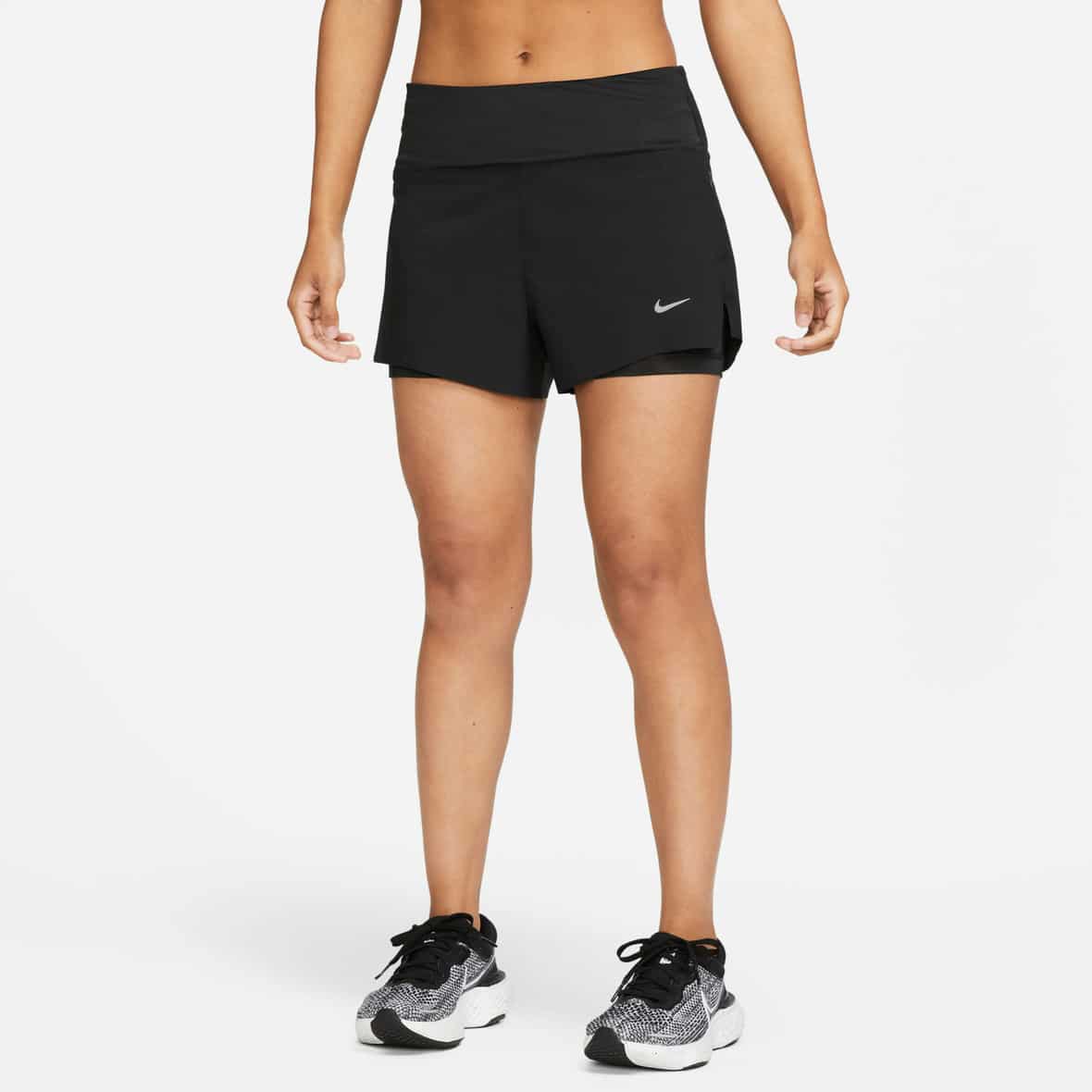 Nike W NK Swift Dri-Fit MR 3in 2n1 Short Damen Laufshorts (Schwarz L ) Laufshorts