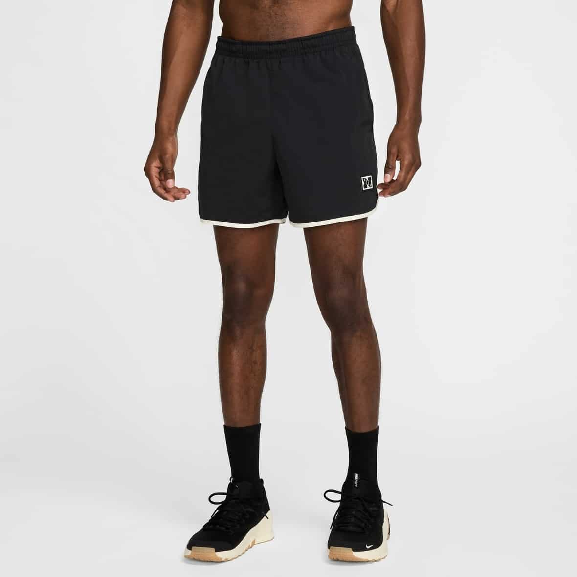 M NK Dri-Fit Heritage Short 5in UL Schwarz_010__BLACK/PALE IVORY/BLACK | XL