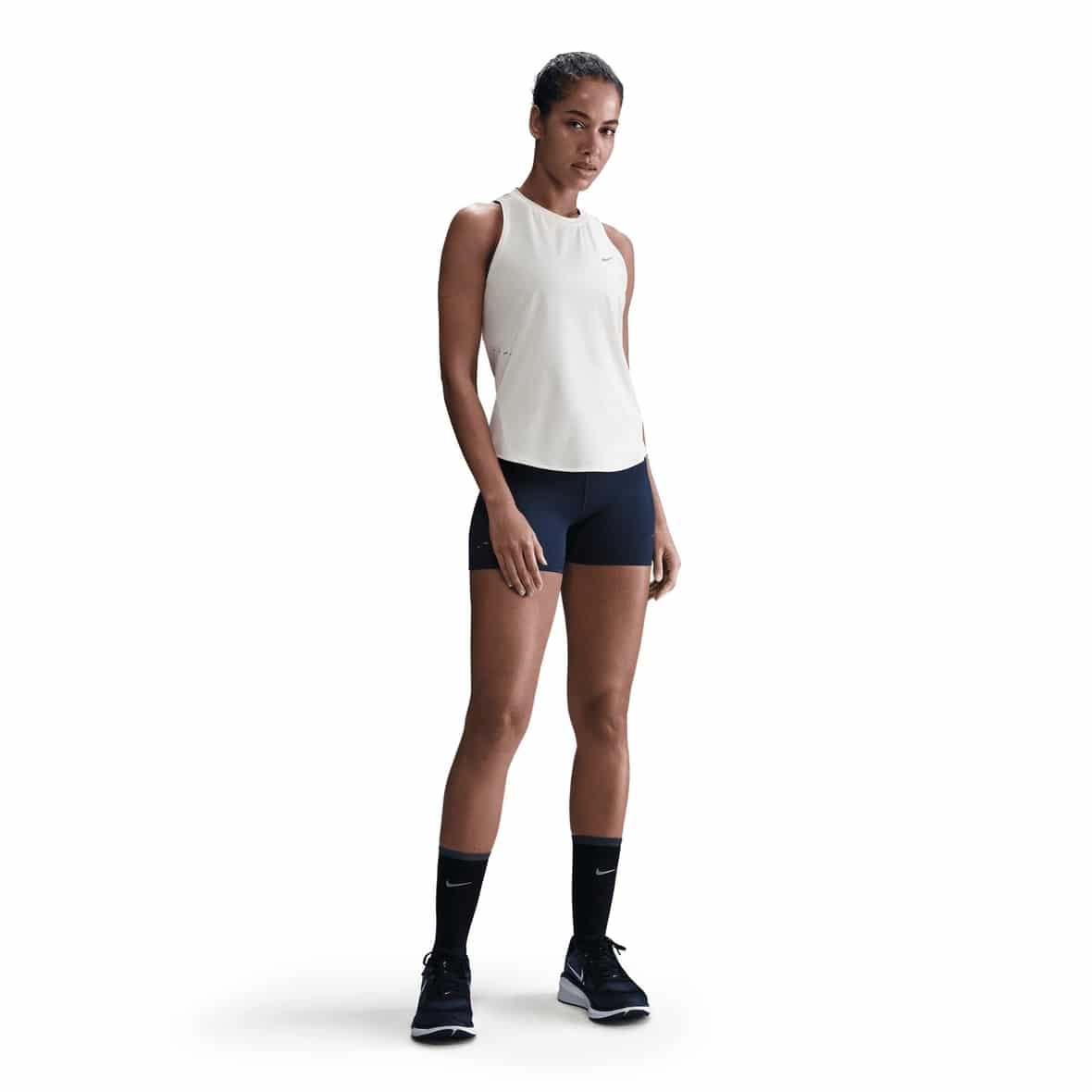 Swift Dri-Fit  Damen Laufshirt Beige_133__SAIL/REFLECTIVE SILV | L