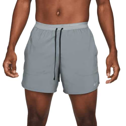 Nike Stride Dri-Fit Herren Laufshorts bei Sport Schuster München