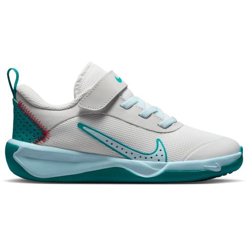 Nike Omni Multi-Court Kinder Sneaker bei Sport Schuster München