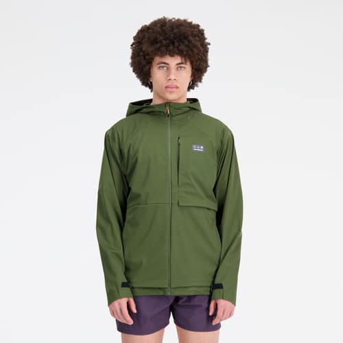 New Balance Impact Run AT Waterproof Jacket bei Sport Schuster München