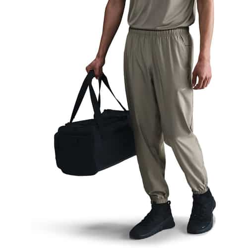 Nike Dri-Fit Form Herren Trainingshose bei Sport Schuster München