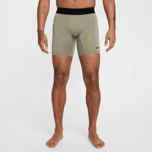 Nike M NP Dri-Fit Short bei Sport Schuster München