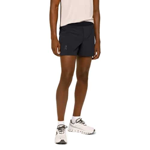 On 5 Lightweight Herren Laufshorts bei Sport Schuster München