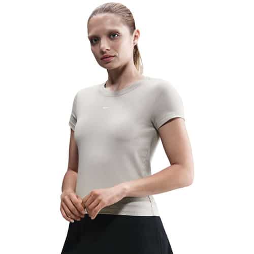 Nike Sportswear Chill Knit Damen T-Shirt bei Sport Schuster München