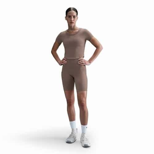 Nike W NK Dri-Fit One High-Rise 8in Pocket Short bei Sport Schuster München