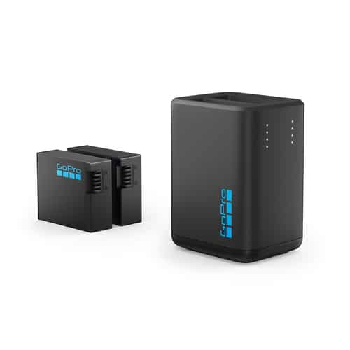 GoPro Dual Battery Charger + H13 Enduro Batteries bei Sport Schuster München