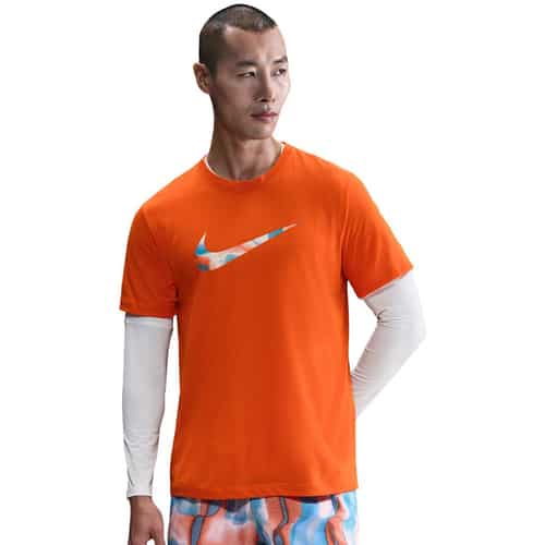 Nike Dri-Fit Lava Swoosh Herren T-Shirt bei Sport Schuster München