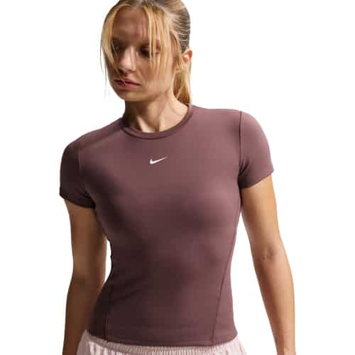 Nike One Fitted Damen T-Shirt bei Sport Schuster München